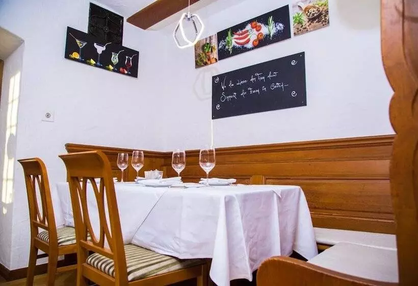 Hotel Gasthof Lowen Worb Bei Bern