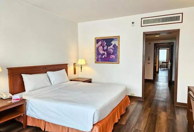 Hotel Ramada By Wyndham D Ma Bangkok