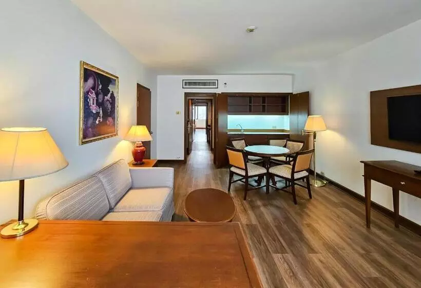 Hotel Ramada By Wyndham D Ma Bangkok