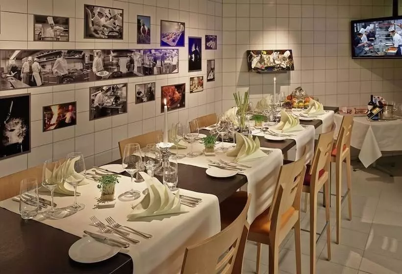 Отель Seepark Thun