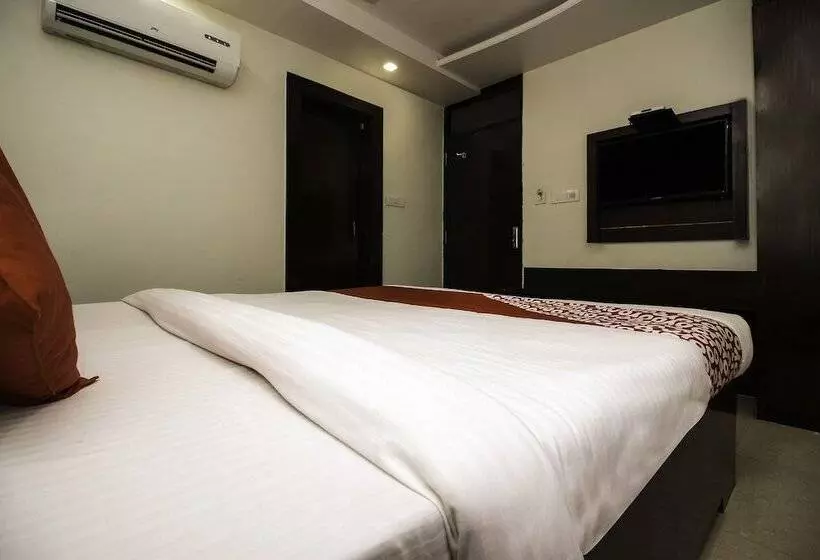 Hotelli Galaxy Palace By Oyo Rooms