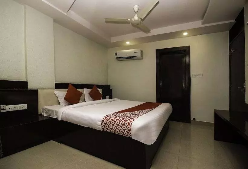 Hotelli Galaxy Palace By Oyo Rooms