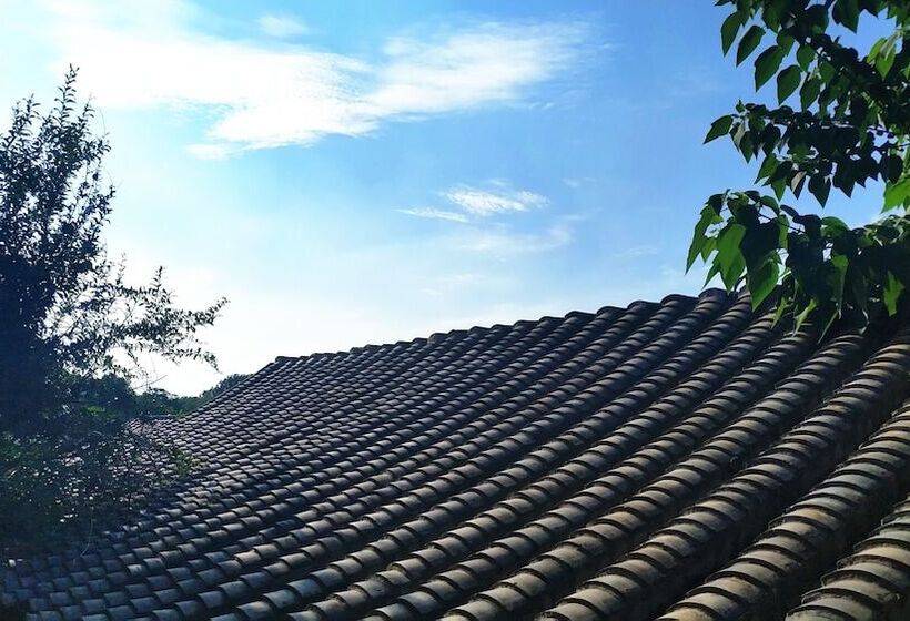 Отель Habitat Quadrangle North Luogu Flagship