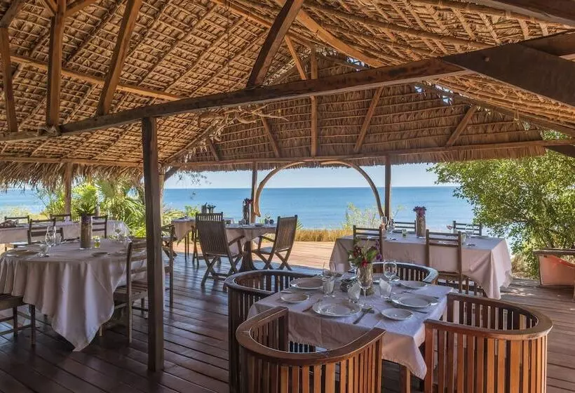 هتل Lodge Des Terres Blanches