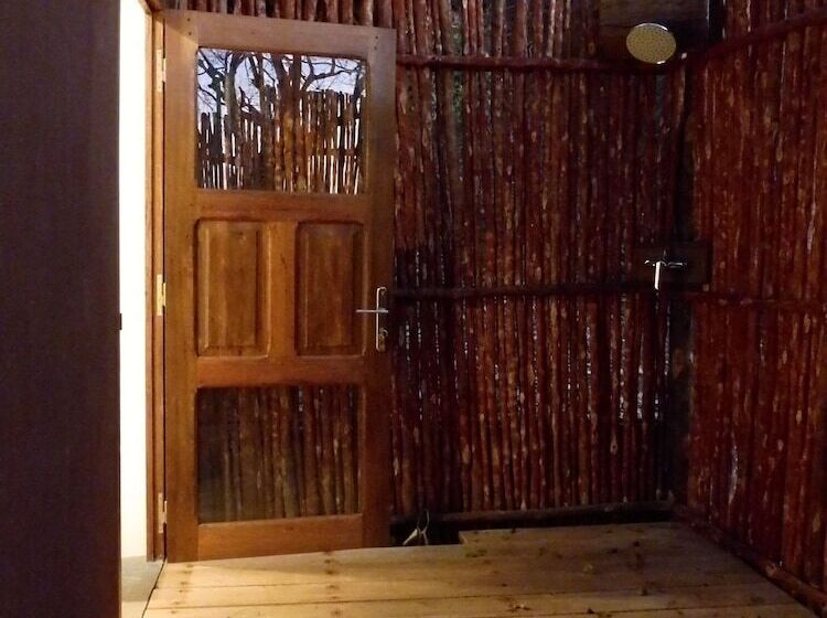 هتل Lodge Des Terres Blanches