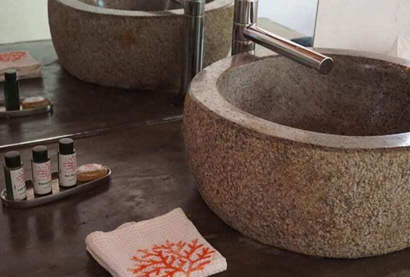 هتل Lodge Des Terres Blanches