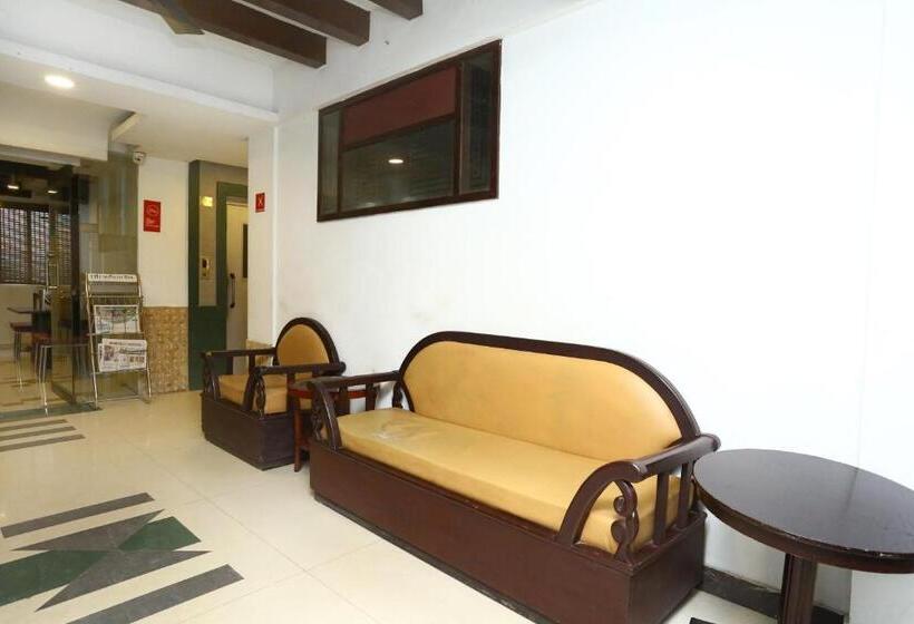 ホテル Select Residency By Oyo Rooms