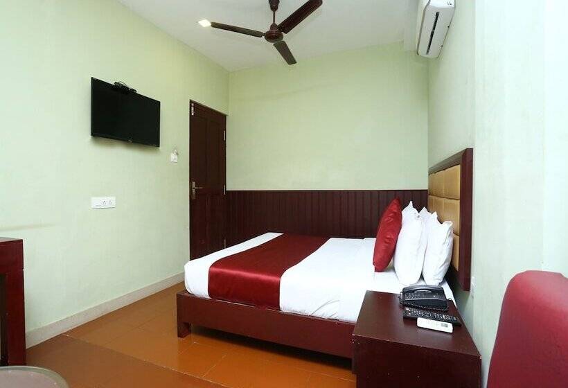 ホテル Select Residency By Oyo Rooms