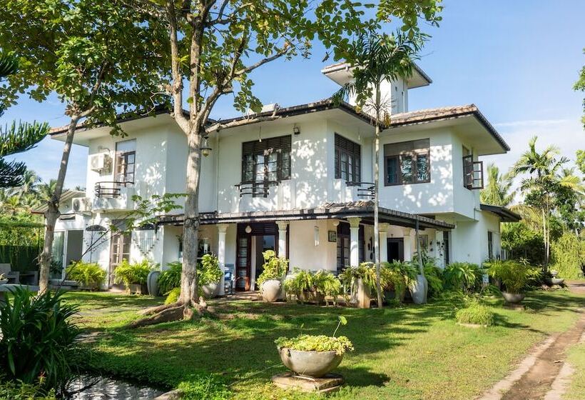 בית מלון כפרי Villa Sarakkuwa