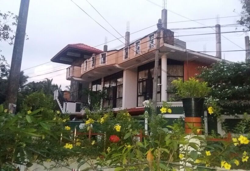 Pensionat Basilico Homestay