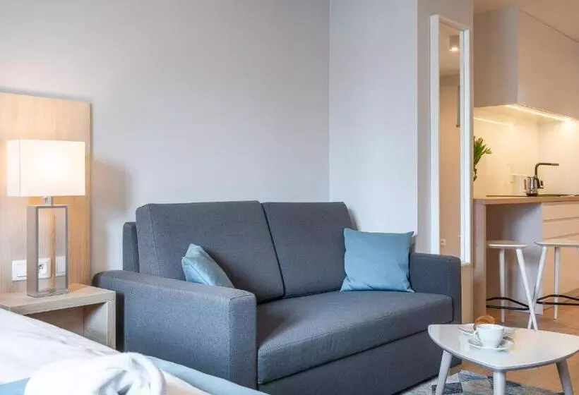 Q19 Apartments Rynek