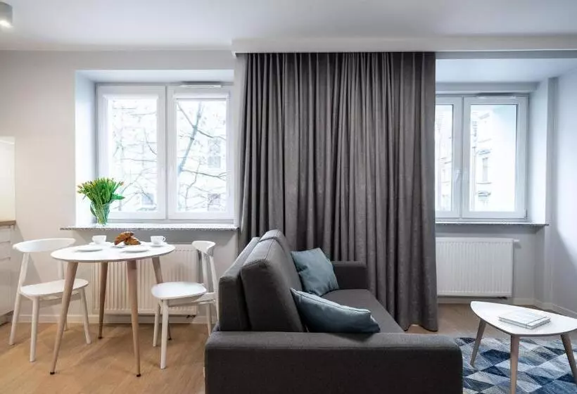 Q19 Apartments Rynek
