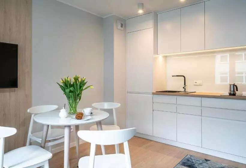 Q19 Apartments Rynek