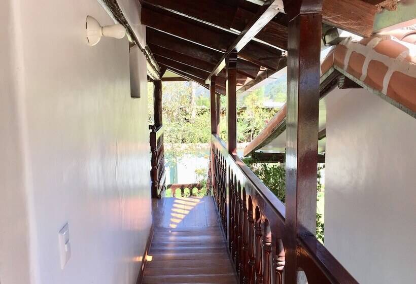 Bed & Breakfast Casa Blanca Lodge