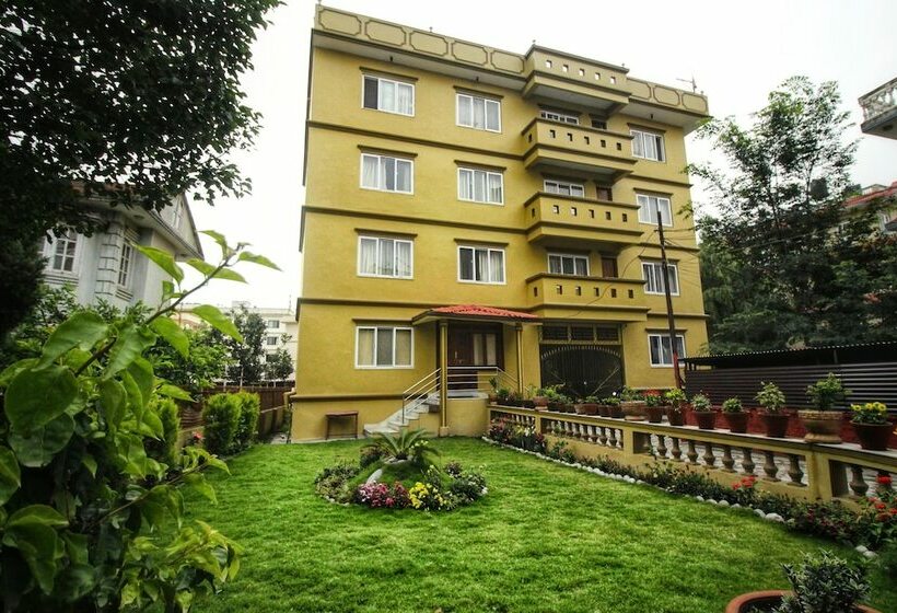 تختخواب و صبحانه Himalayan Sherpa Inn