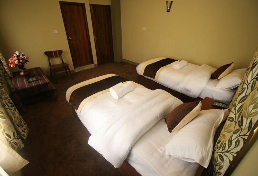 تختخواب و صبحانه Himalayan Sherpa Inn