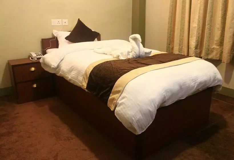 تختخواب و صبحانه Himalayan Sherpa Inn