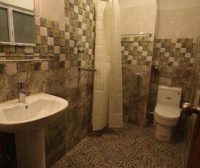 تختخواب و صبحانه Himalayan Sherpa Inn