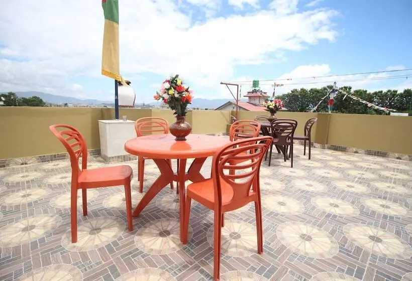 تختخواب و صبحانه Himalayan Sherpa Inn