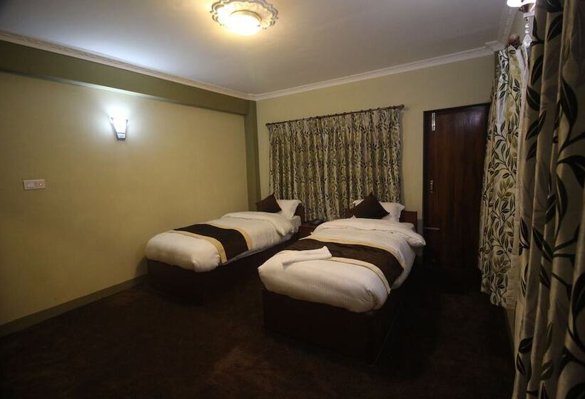 تختخواب و صبحانه Himalayan Sherpa Inn