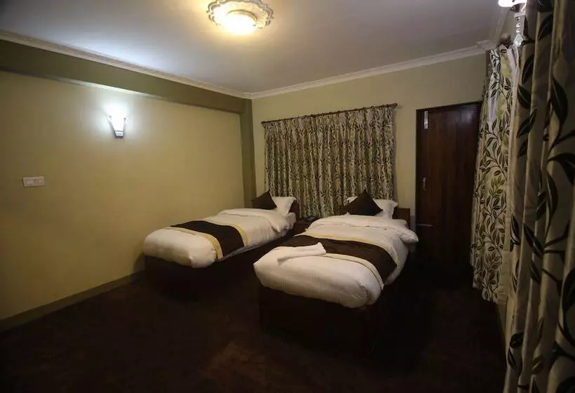 تختخواب و صبحانه Himalayan Sherpa Inn