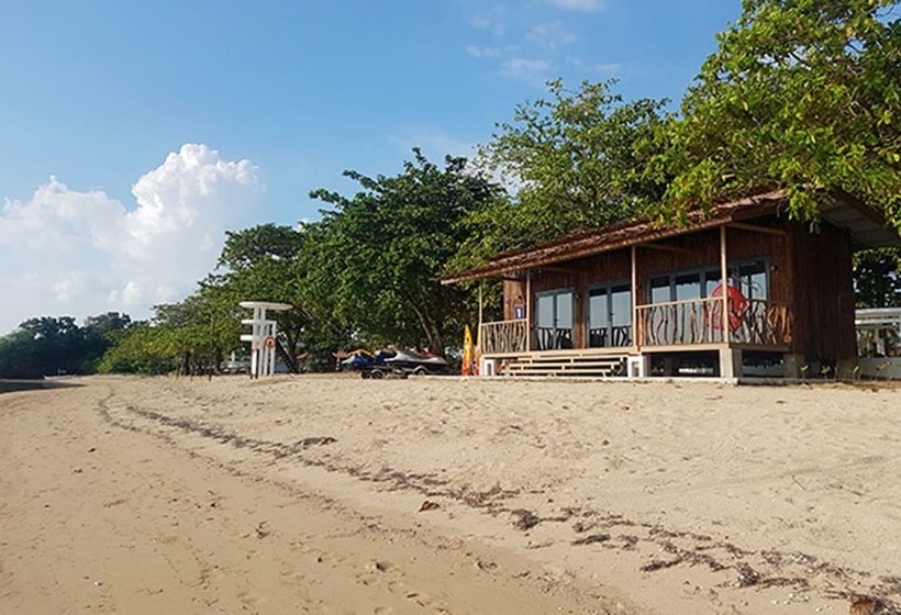 Otel Crusoe Cabins Casobe