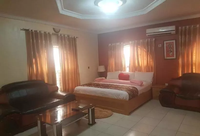 هتل Hallmark Suites   Abeokuta