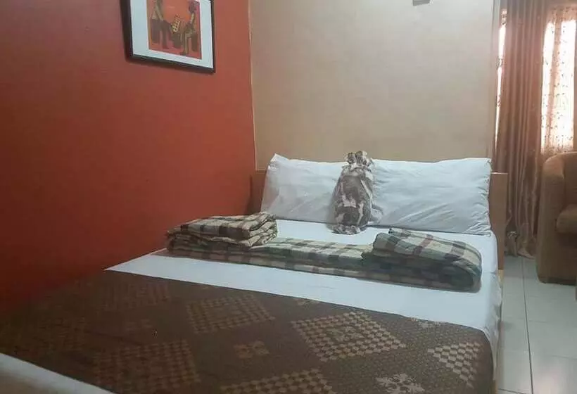 هتل Hallmark Suites   Abeokuta