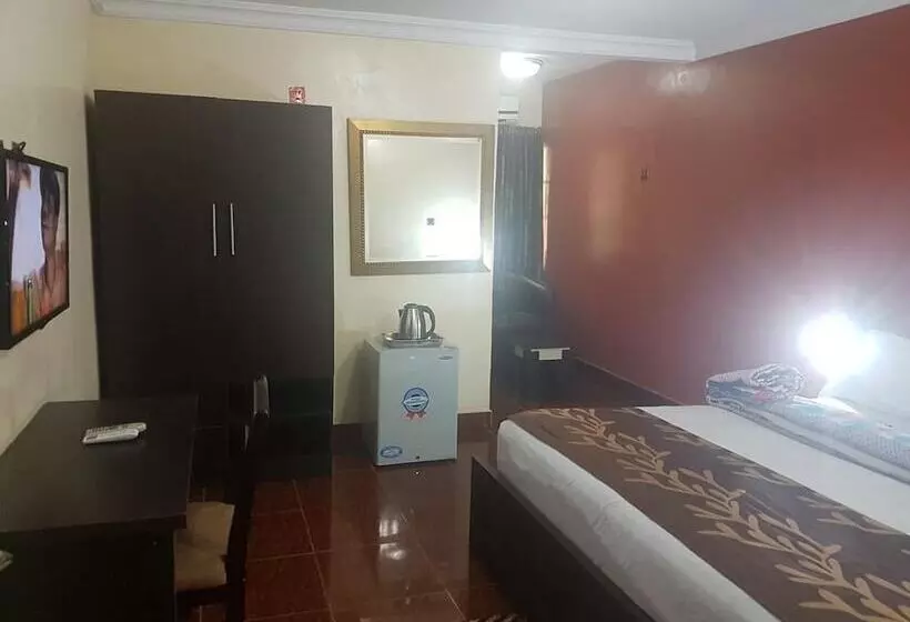 هتل Hallmark Suites   Abeokuta