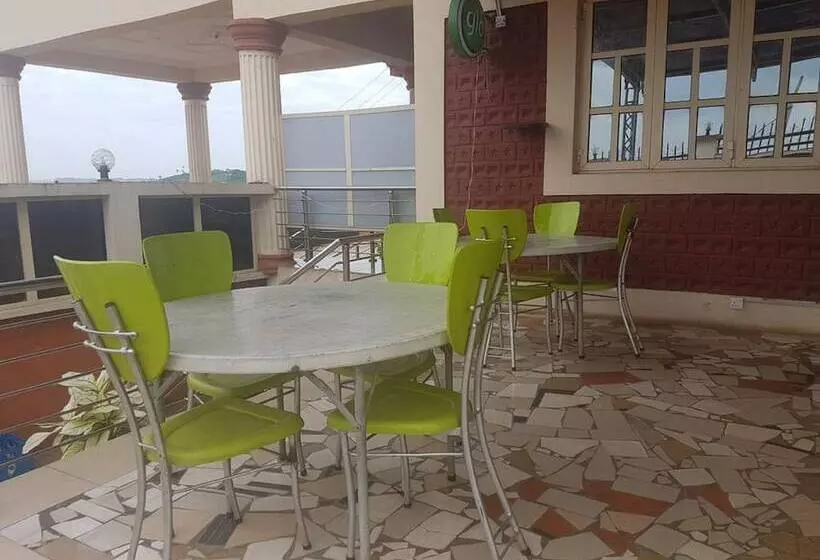 هتل Hallmark Suites   Abeokuta