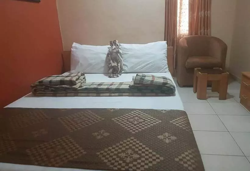 هتل Hallmark Suites   Abeokuta