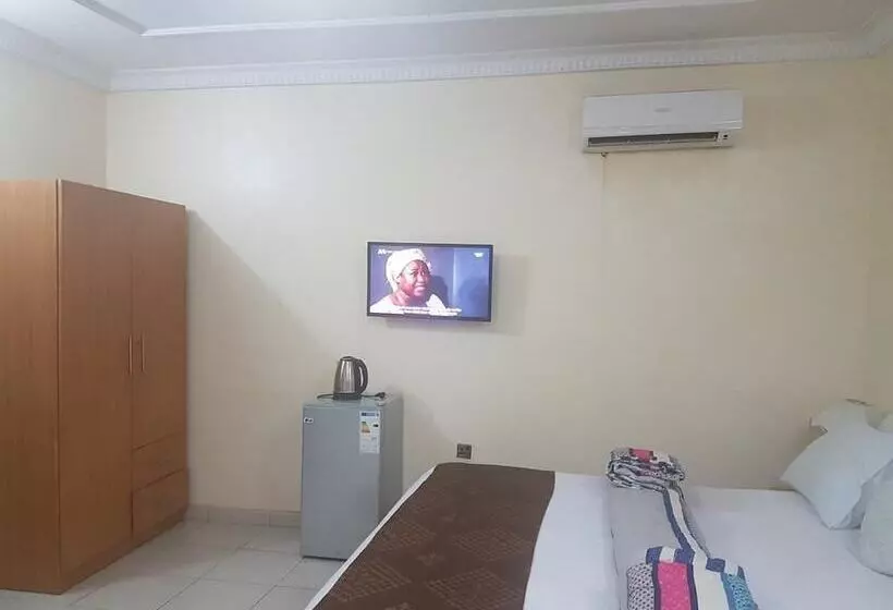 هتل Hallmark Suites   Abeokuta