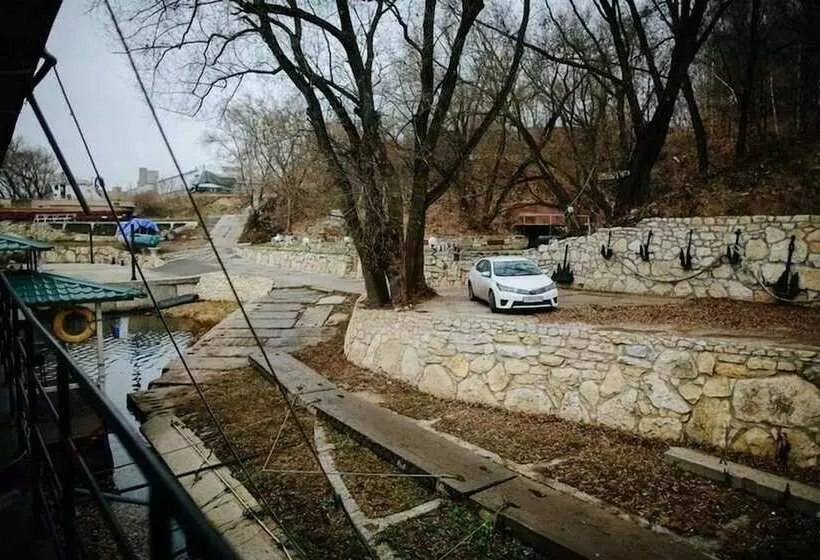 Hotelli Landing Stage Master