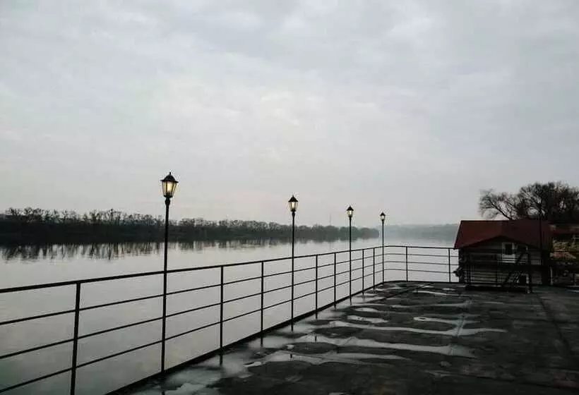 Hotelli Landing Stage Master