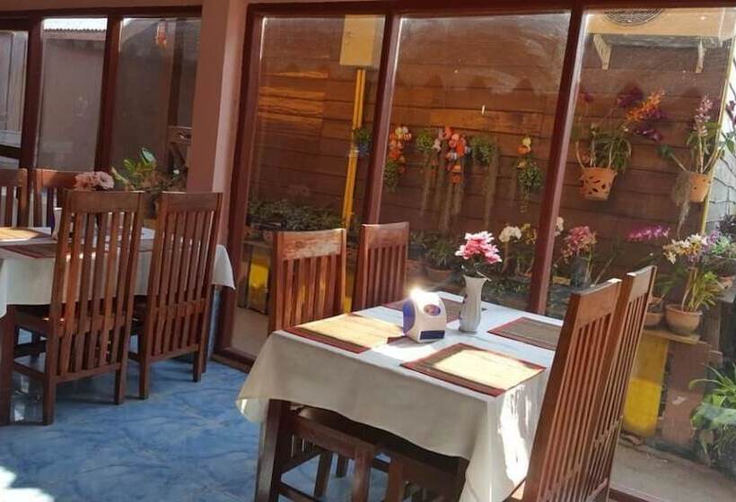 هتل Paradise Riverview Resort