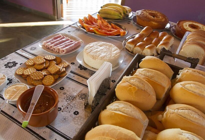 ホテル Pousada Céu De Luz