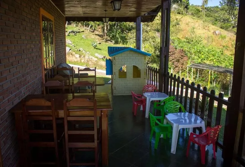 Hotelli Pousada Céu De Luz