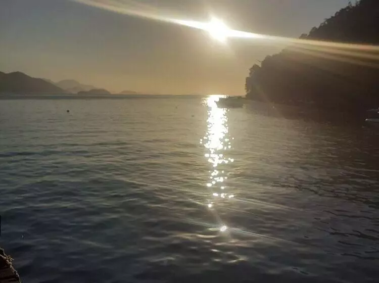 Hotelli Pousada Japariz