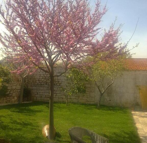 בית מלון כפרי Masseria Del Crocifisso