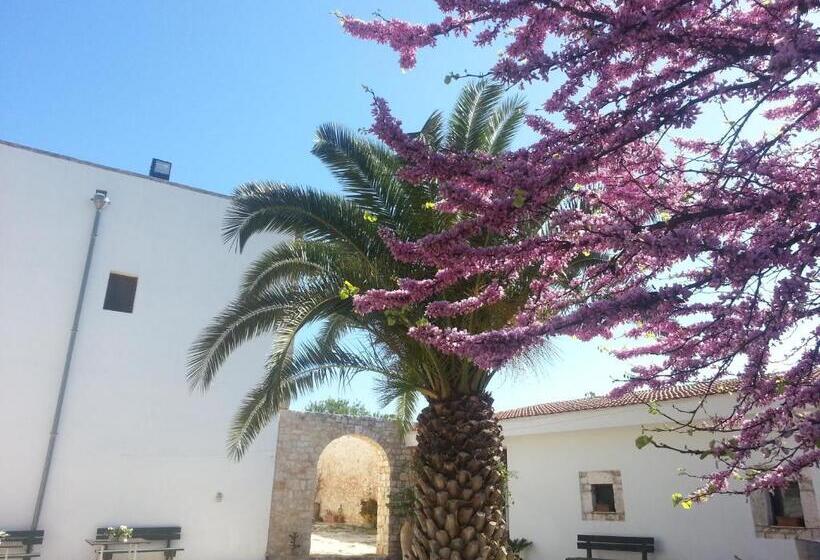 בית מלון כפרי Masseria Del Crocifisso
