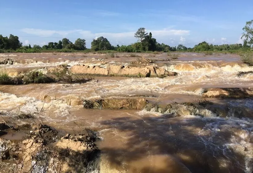 Hotelli Souk San Sun Set Bungalow