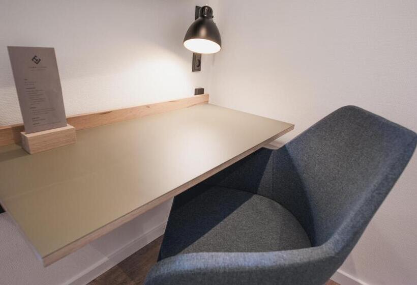 فندق Town Living