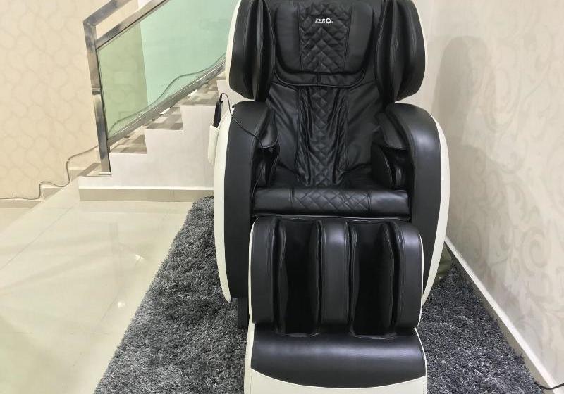 פנסיון El Staycation