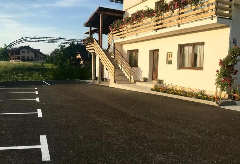 Пансион Guest House Klanfar