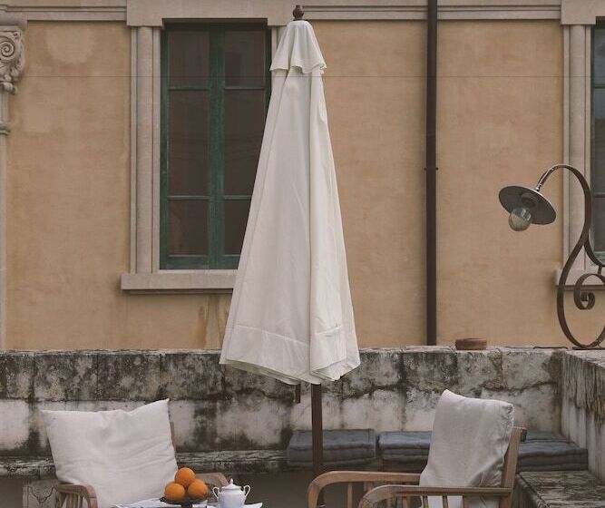 مبيت وإفطار Palazzo Trigona Suite