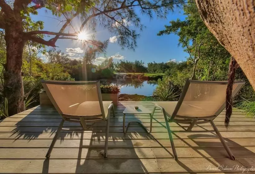 هتل Bubble Lodge Ile Aux Cerfs