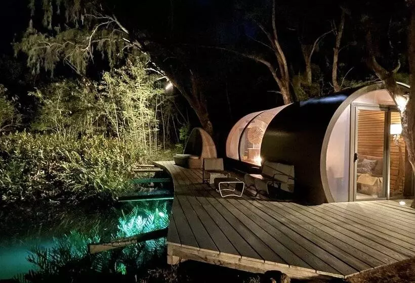 هتل Bubble Lodge Ile Aux Cerfs