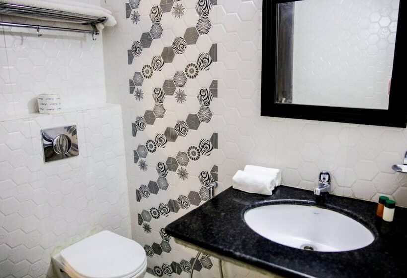 בית מלון כפרי Nahar Singh Haveli