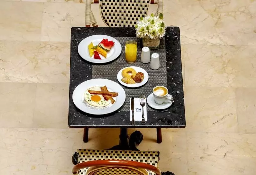 ホテル NH Cali Boulevard del Río