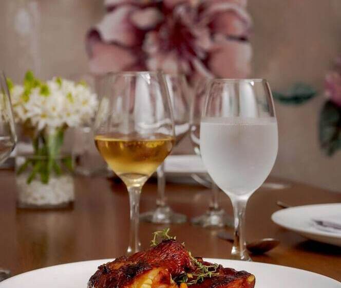 בית מלון כפרי NH Cali Boulevard del Río